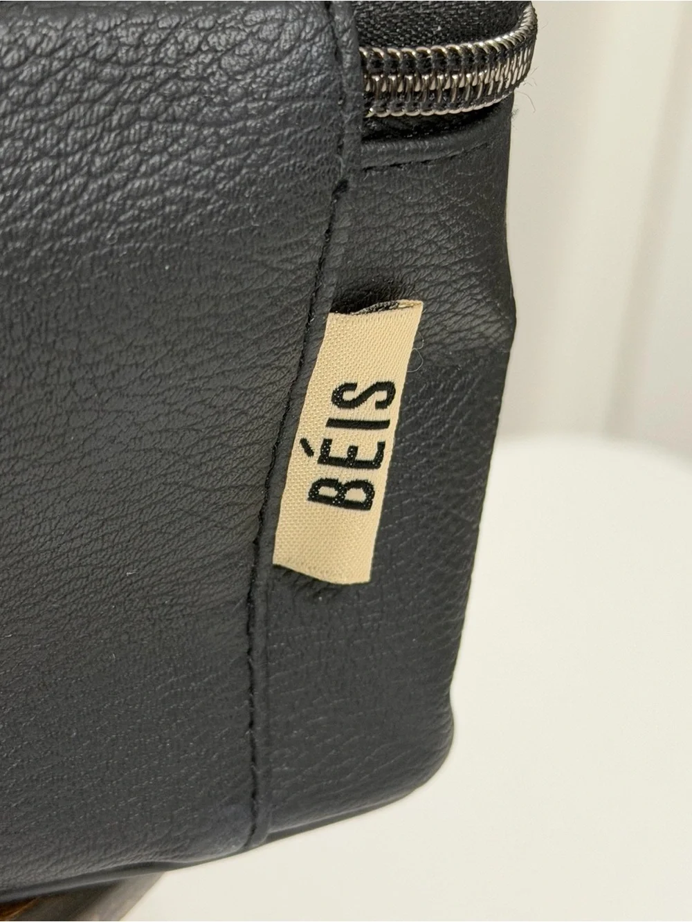 BÉIS The Cosmetic Case Black Pebbled Faux Leather Travel Makeup Bag Organizer
